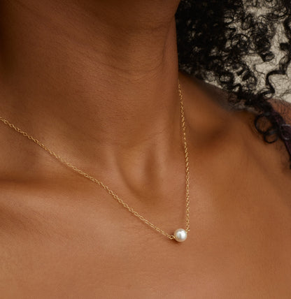 Dainty Solitaire Pearl & Gold Necklace