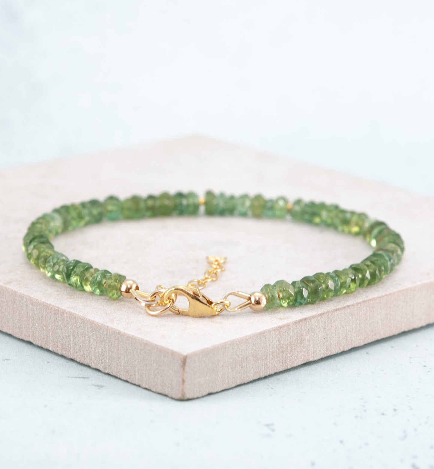 Green Apatite Gemstone Bracelet (4-5mm)