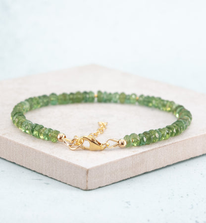 Green Apatite Gemstone Bracelet (4-5mm)