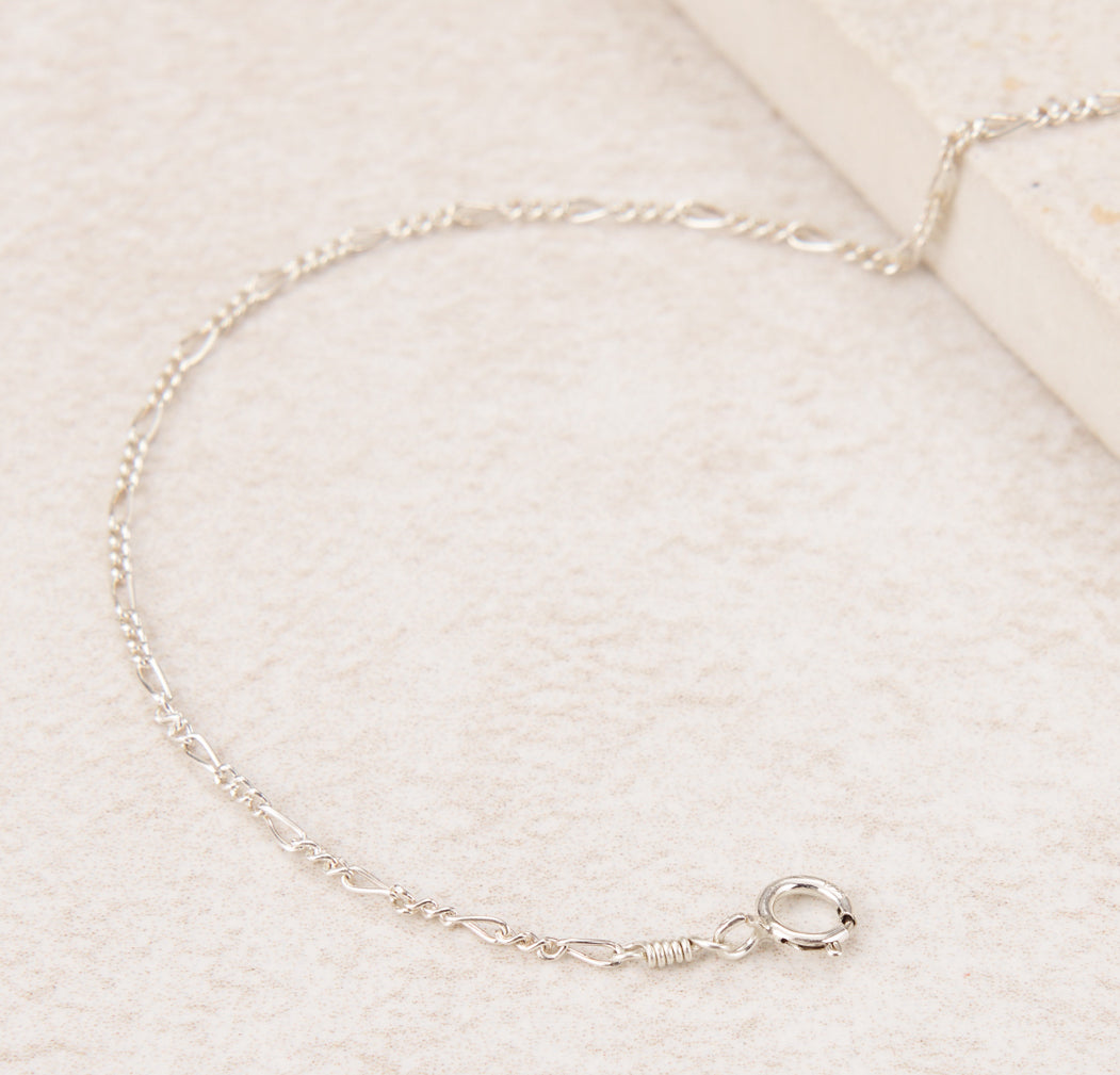Dainty Silver Figaro Chain Bracelet