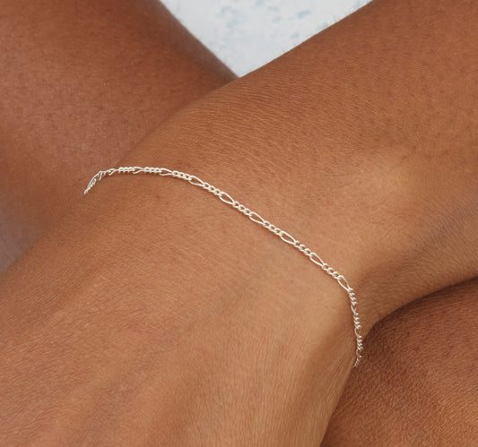 Dainty Silver Figaro Chain Bracelet