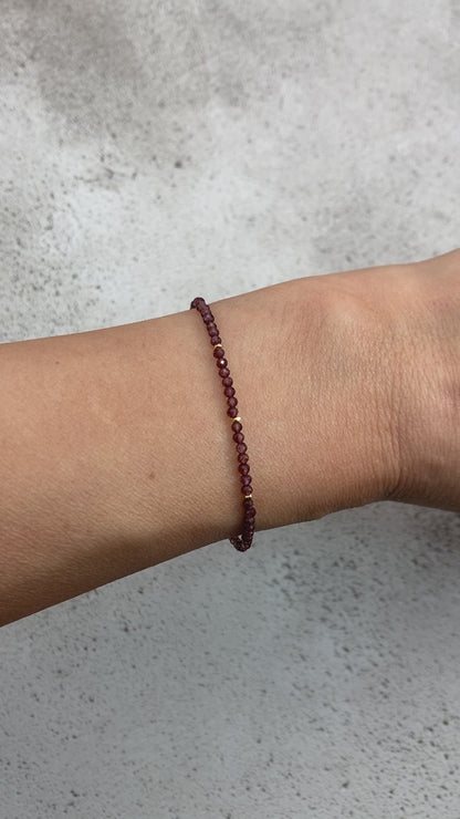 Dainty Rhodolite Garnet Gemstone Bracelet